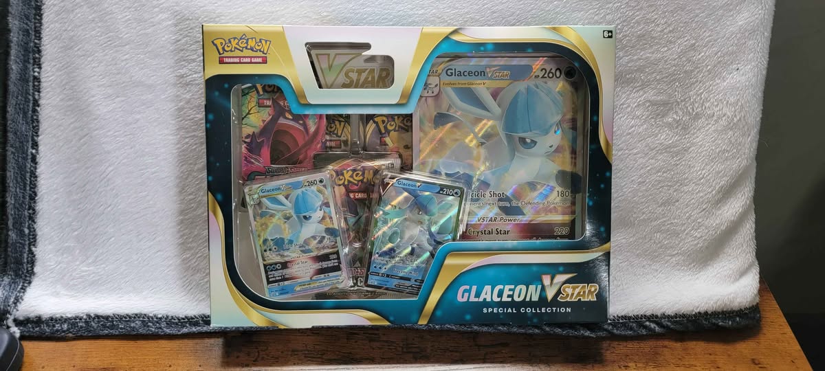Glaceon VSTAR