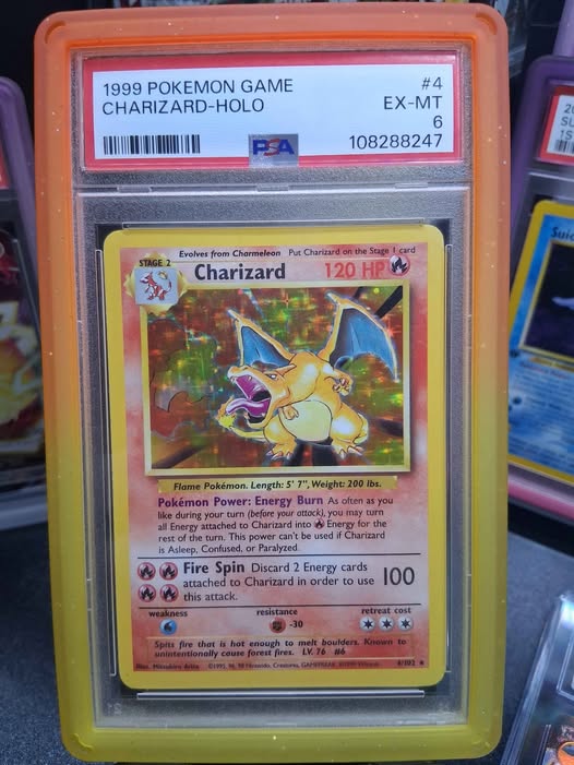 Charizard #4 Base Set (Unlimited)