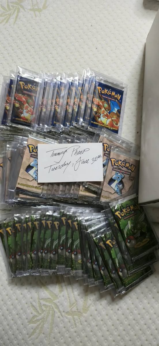 Base Set Booster Box (Unlimited)