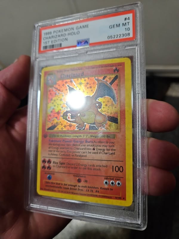 Charizard #4 Base Set PSA 10