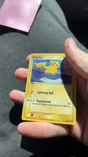 Pikachu VMAX