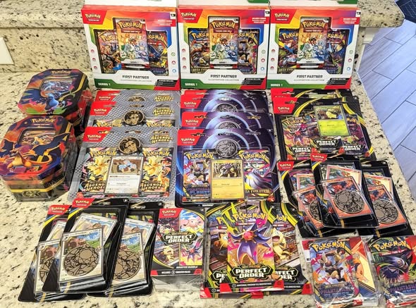 FS - Sealed and Singles Lot
