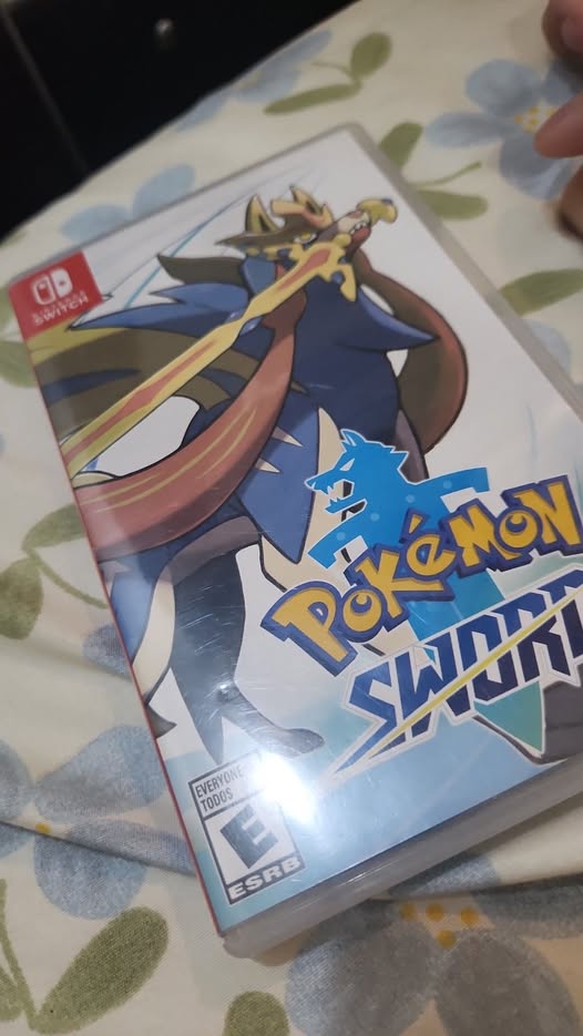 Pokemon sword for sale in usa - Facebook