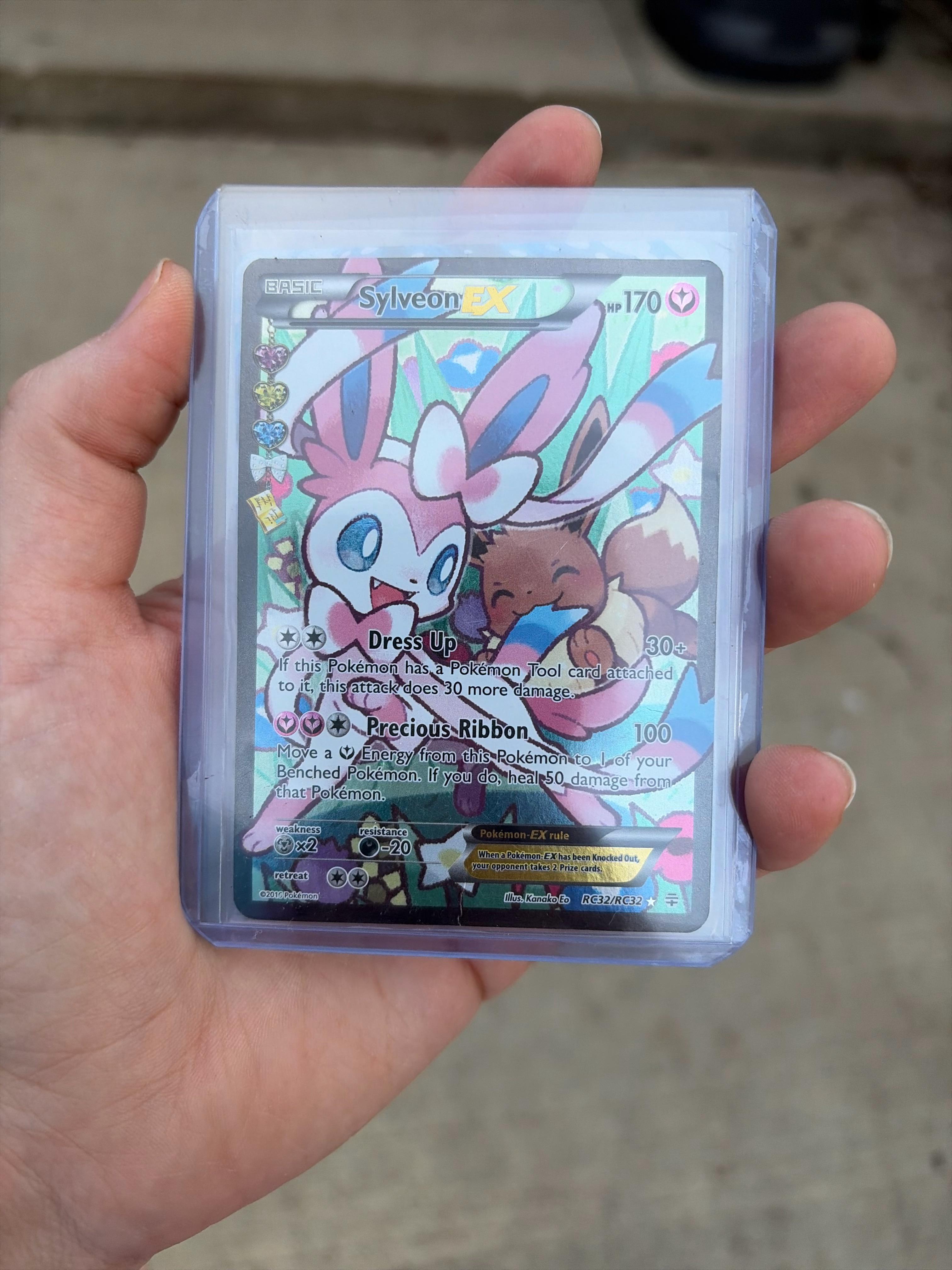 Sylveon RC32/RC32