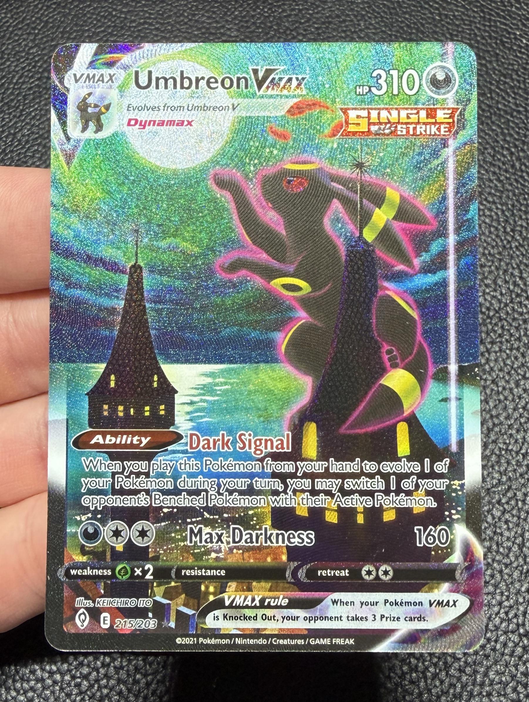 Umbreon VMAX 215/203